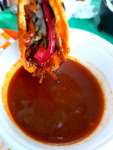 ¡Birria en la esquina! - Thumbnail
