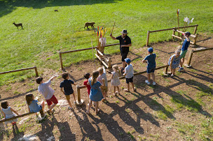 Photo n°12 de Grottes du Cerdon - Parc de Loisirs Préhistoriques à Labalme (Attraction touristique)