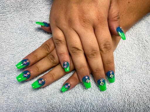 CT Nails - Visual