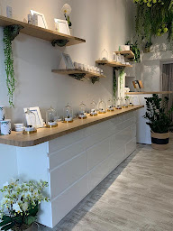 Photo n°16 de Deli Hemp CBD Shop Antibes à Antibes (Boutique de cigarettes électroniques)