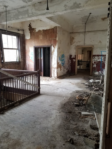 Hotel Grim - Visual