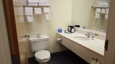 Photos of Baymont Inn & Suites Crossville