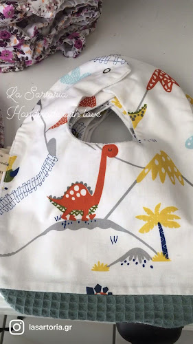 Opinii despre Επιδιόρθωσεις - Μεταποιήσεις Ρούχων - Ενδυμάτων - Μοδίστρα - Είδη Ραπτικής, Νέα Σμύρνη | La Sartoria în Νέα Σμύρνη - Ραφείο