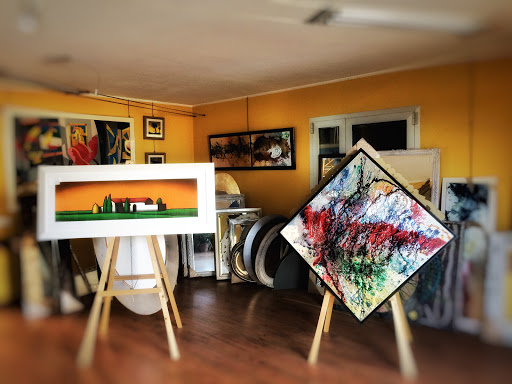 CIQUADRO TURATE FRAMES LTD - Thumbnail