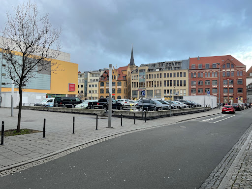 Parkplatz Forum 1 - Visual
