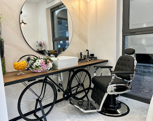 Studio Adriana Hair and Beauty Gallery - Italy