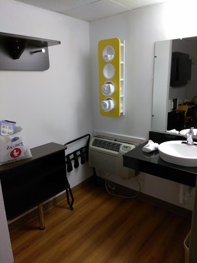 Photos of Motel 6 Walterboro Sc