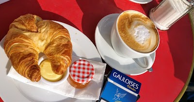 Photos of Caf&eacute; Ma&icirc;tre and P&acirc;tisserie
