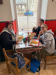 Photo n°9 de Restaurant Chez Sercan à Corbeilles (Restauration rapide)