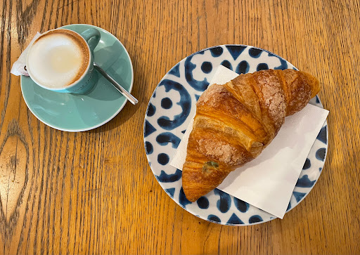 Tout Court Café - Thumbnail