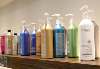 Photos of Salon de Coiffure Hair Connection Luxembourg-Gare