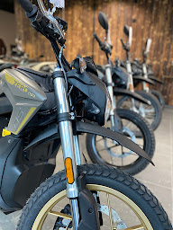 Photo n°9 de ZEbécane à Paris (Concessionnaire de motos)
