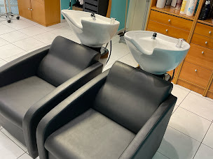 Photo n°14 de Fénelon Coiffure à Dunkerque (Salon de coiffure)