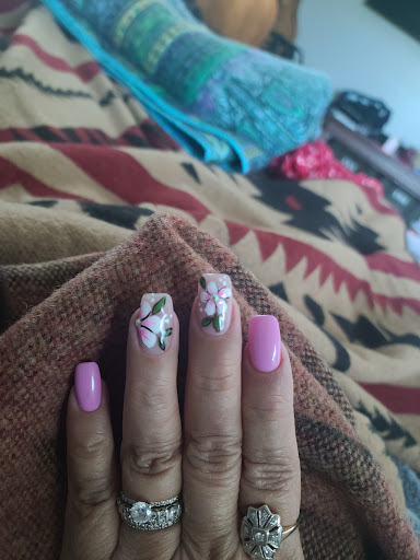 Flores Nails - Visual