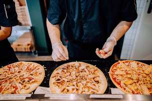 Photo n°15 de Basilic & Co - pizzas de terroirs - Grenoble à Grenoble (Pizzas à emporter)