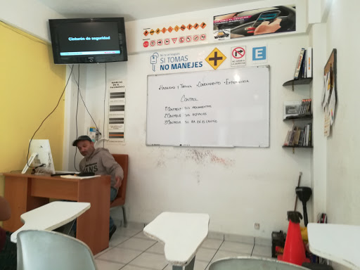 Control Auto Driving School Mexico - Thumbnail