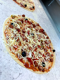 Photo n°15 de Le Kiosque A Pizzas Tonnerre à Tonnerre (Restauration rapide)