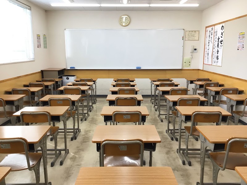 学習塾 英進館 南ヶ丘校