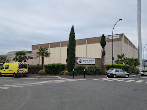 Photo n°2 de Mister Pneus ( Castor Auto ) à Sartrouville (Magasin de pièces de rechange automobiles)