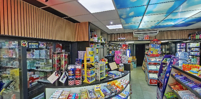 Beoordelingen van Day- & Nightshop Slijterij Mariniersweg in Rotterdam - Slijterij