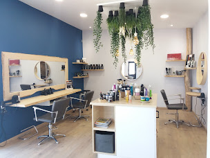 Photo n°3 de Côté Salon à Gy (Salon de coiffure)