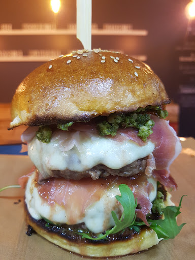 Photo 4 - UP TO YOU Burger Maison