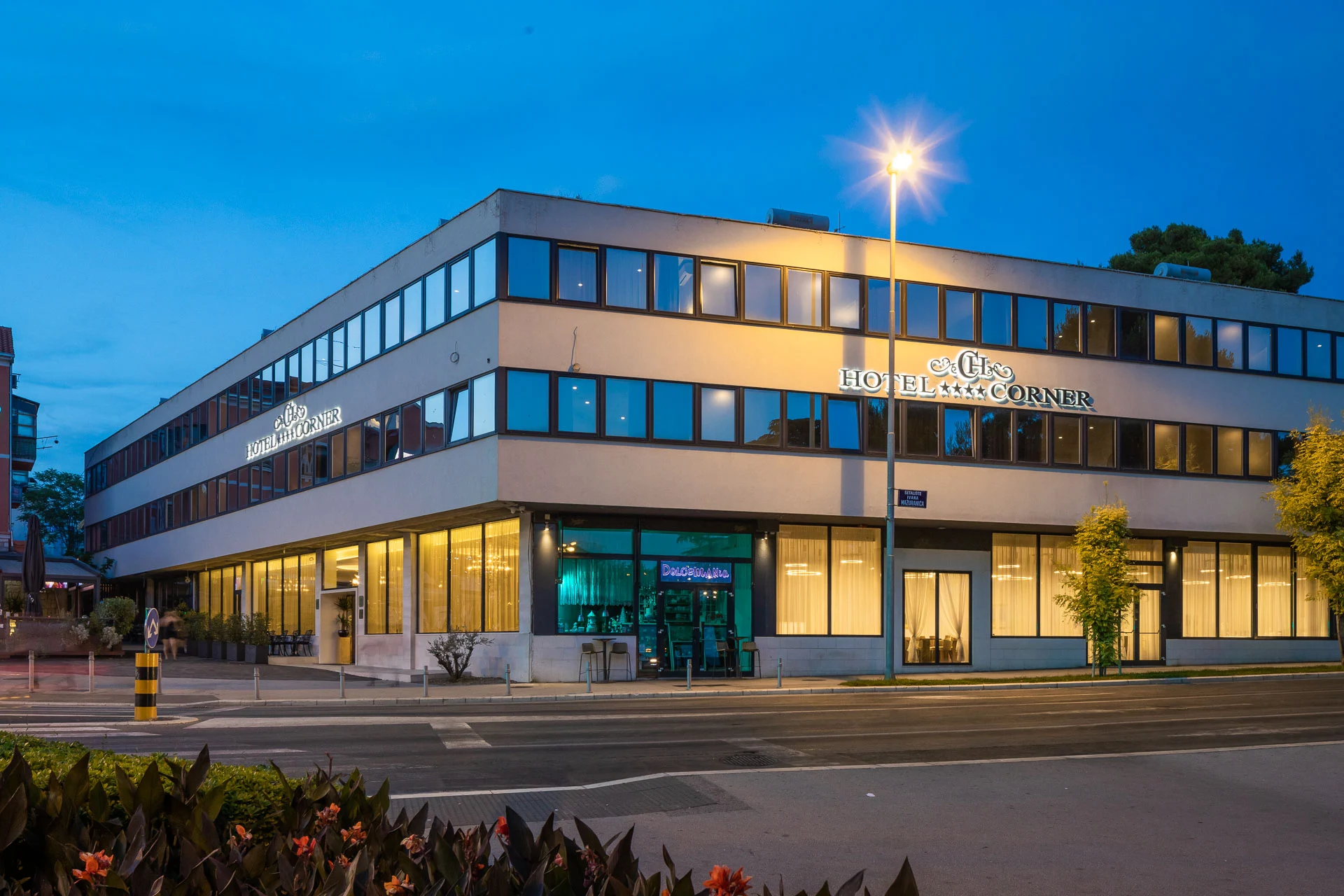 Hotel Corner