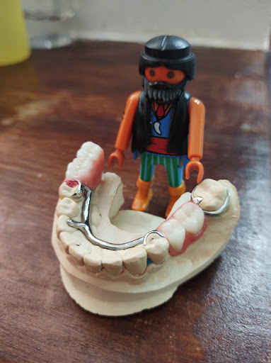 Dr. Mora Studio Dental - Thumbnail
