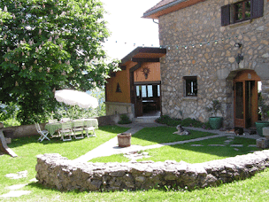 Photo n°4 de Domaine du Rocher St-Loup - Ferme-Auberge & Ranch à Vif (Ranch)
