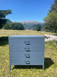 Photo n°4 de Atelier Karpette à Val d'Oronaye (Magasin de meubles d'occasion)