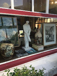 Photo n°28 de Laguna Antiquités Brocante à Ciboure (Magasin d'antiquités)