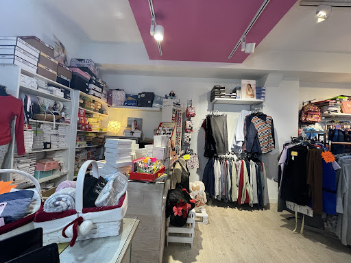 Piccola Gallery - Spain