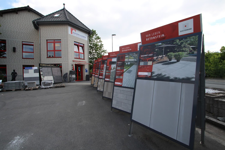 BUILD + LIFE team baucenter GmbH & Co. KG