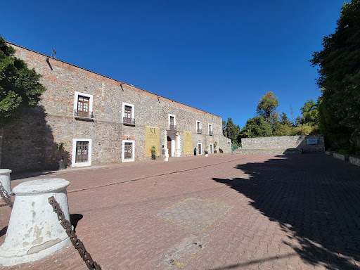Art Barracks - Visual