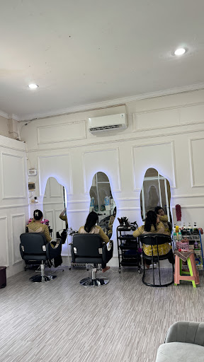 GR BEAUTY SALON & SPA
