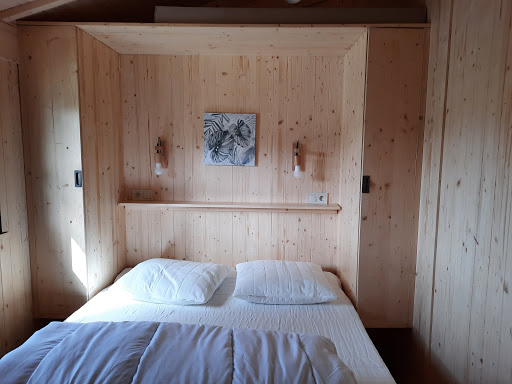 Photo de Ferme des Poulardières : Hébergements et salle de réception avec SPA et piscines proche de Chambord. Loir-et-Cher (41). à Saint-Laurent-Nouan (41220)