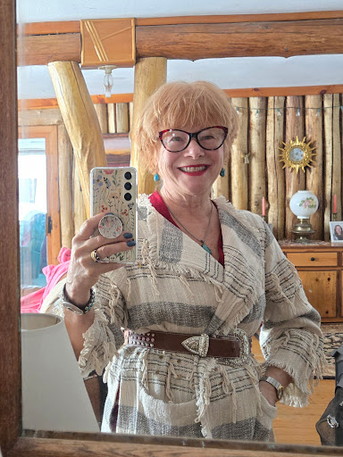 Thrifty Chic - Visual