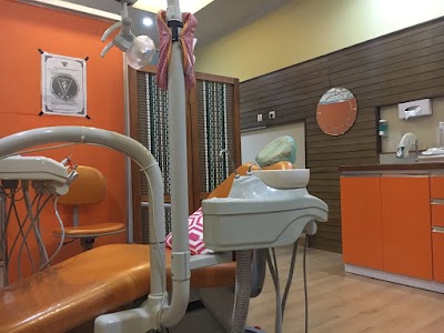 Photos of Dokter Gigi (Dentist) Mira