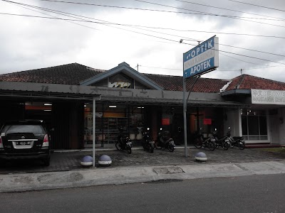 Photos of Apotek & Optik Sinar Karunia