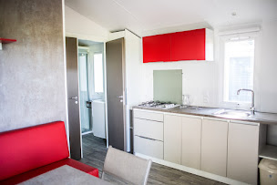 Photo n°47 de Camping Gard, Le Bois des Ecureuils, location de mobilhome à Domazan (Terrain pour camping-cars)