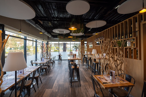 Photo 3 - Burger & Co