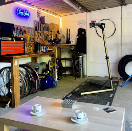 Photo n°1 de Chez Leloup Atelier Cycle à Graulhet (Magasin de réparation de vélos)