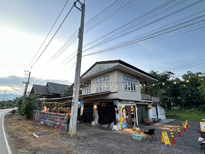 2/8 คาเฟ่ ร้านชำ นั่งชิล