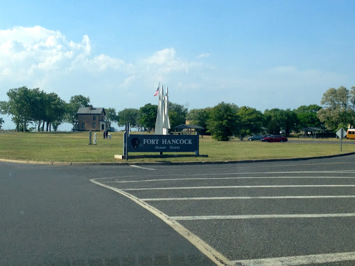 Fort Hancock - Visual