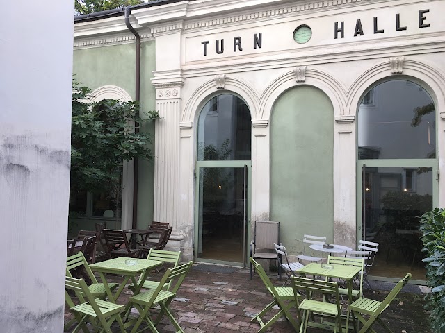 Cafe Turnhalle im Brick-5