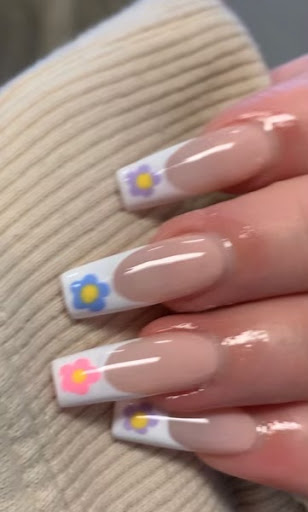 Flores Nails - Visual