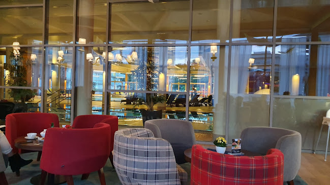 https://www.aquariusspa.pl/pl/kuchnia-restauracja-kawiarnia-hotelu-aquarius-spa/kawiarnia-wiatr-i-woda/