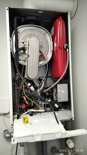 Comentarii opinii despre Energoklima - Serwis Kamil Kopacz. Serwis urządzeń grzewczych, kotły, piece, termy - naprawy, przeglądy