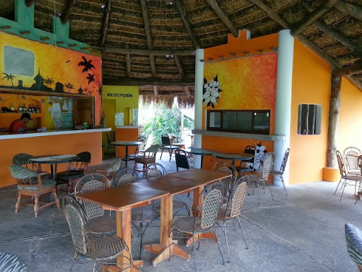 Hospedaje y Restaurante Refugio Tropical Las Lajas