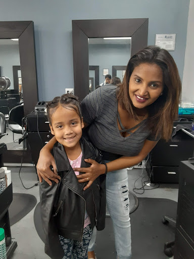 Blowout Beauty Salon - Thumbnail